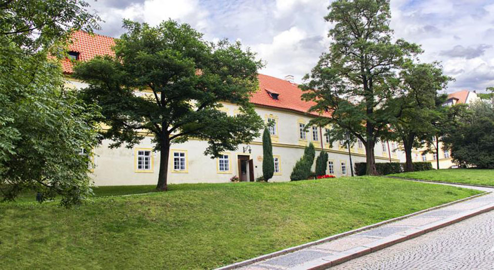 فندق لوريتا